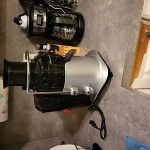 ITS A JUICER A VERY BIG 1😁